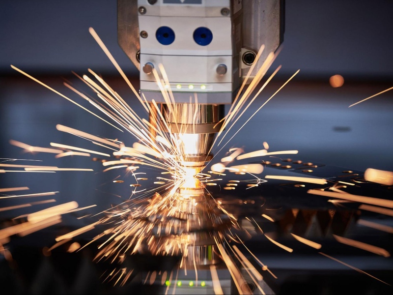 Máy cắt laser giá bao nhiêu