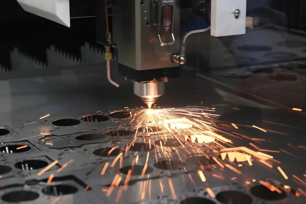 Ứng dụng của cắt laser kim loại tấm