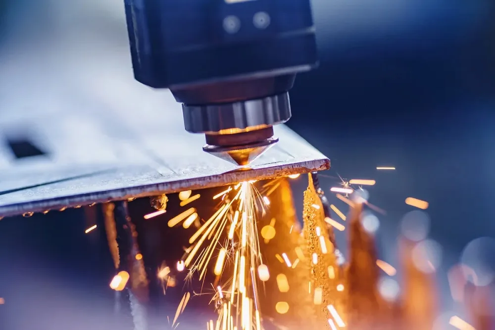 Tiêu chí chọn mua máy cắt laser kim loại tấm