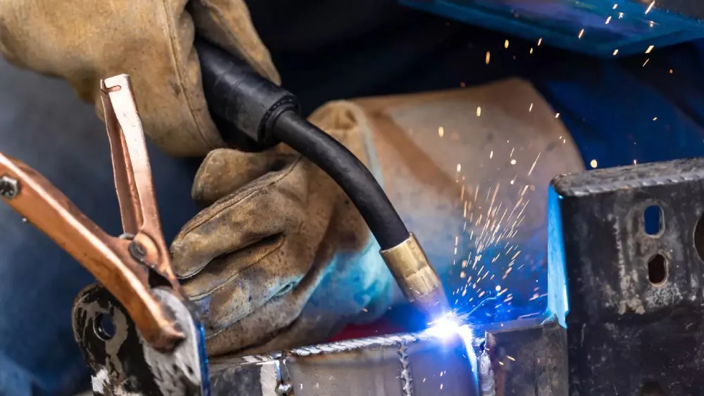 Máy hàn sắt không cần que hàn là gì?