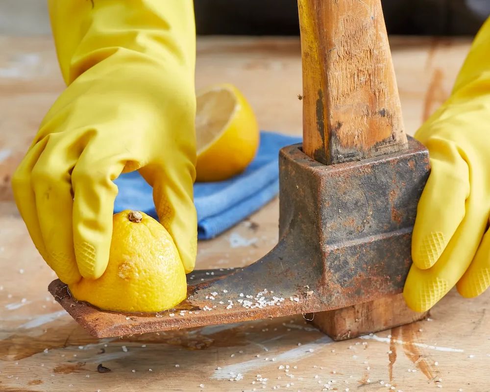Các cách tẩy rỉ sét trên kim loại