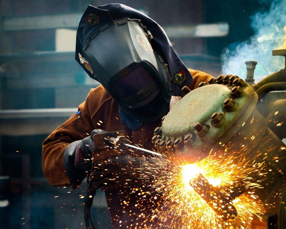 Máy hàn điện tử bị giật là gì?